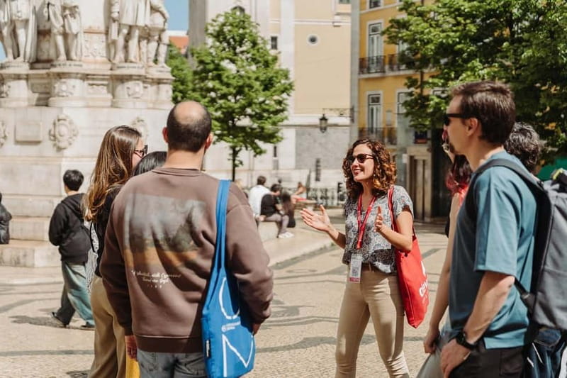 Lisbon: Tastes and Traditions Guided Food Tour - Key points to know before booking