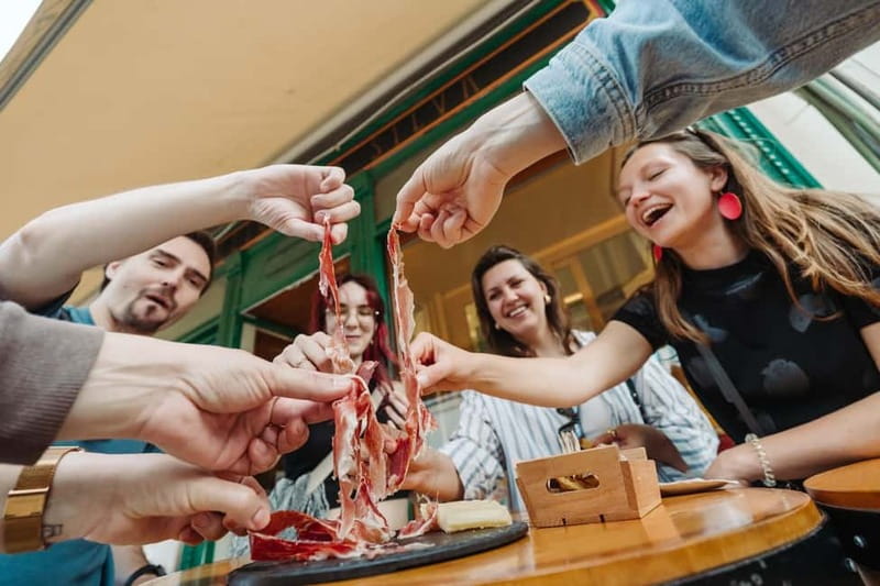 Lisbon: Tastes and Traditions Guided Food Tour - What the guide adds to the food