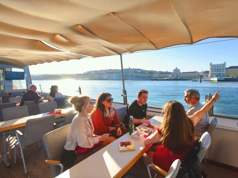 Lisbon: Tejo River Sightseeing Cruise - Passing beneath the 25 de Abril Bridge