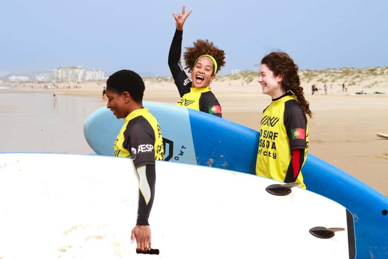 Lisbon: The Surf Instructor - surf lessons with transfer - A small group, with a different setup for children