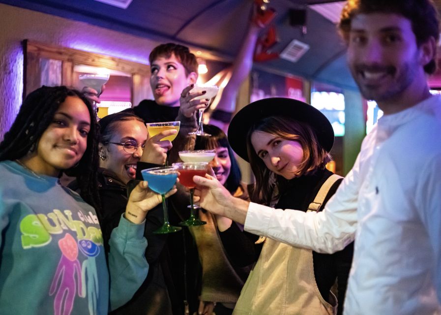 Lisbon: Tipsy Tour Fun Bar Crawl with a Local Guide - Quick points before you book
