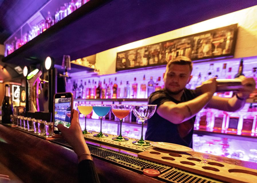 Lisbon: Tipsy Tour Fun Bar Crawl with a Local Guide - A bar crawl with more than bar stops