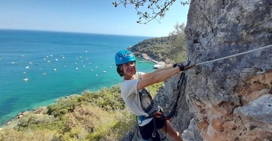 Lisbon: Via Ferrata Setubal's Arrábida Natural Park - Climbing the rock walls and fixed cables