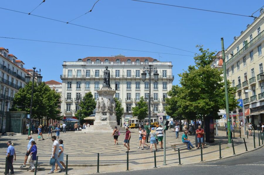 Lisbon: Walking Tour in the Center (Max 12 Participants) - Tiles, Chiado, and Lisbon’s literary side