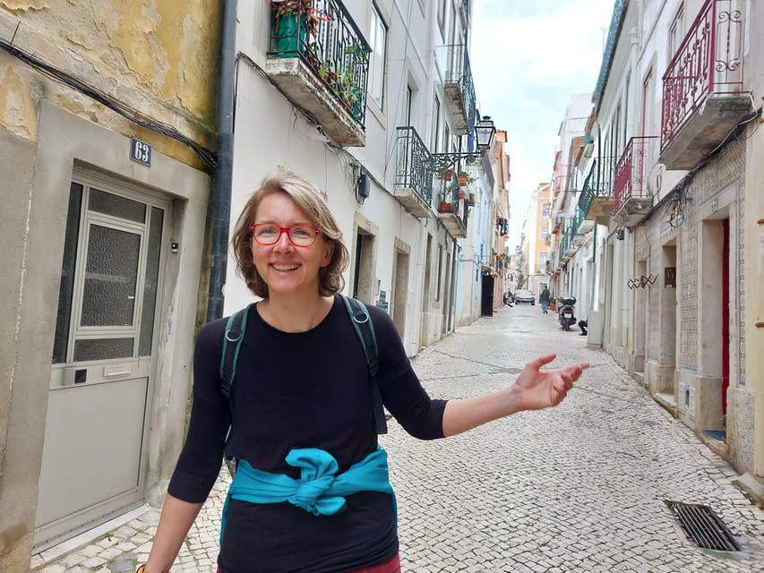 Lisbon: Walking Tour in the Center (Max 12 Participants) - Rua Augusta, the arch, and Praça do Comércio