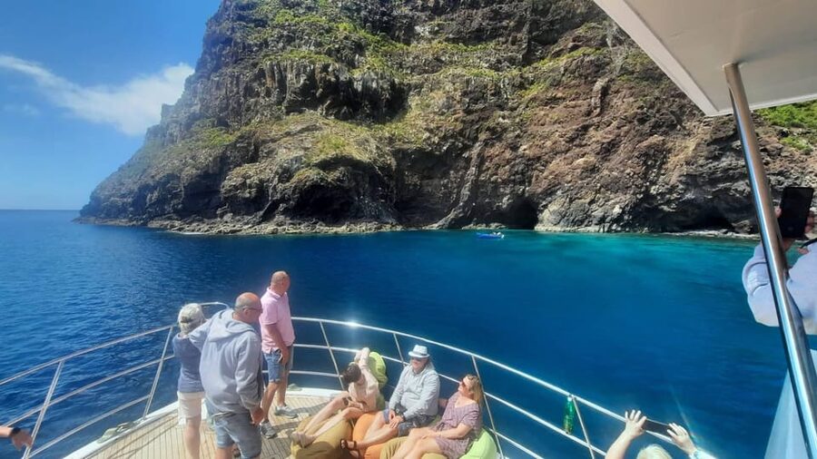 Madeira: Boat Trip with Lunch, Drinks, and Hotel Transfer - Key details before you book