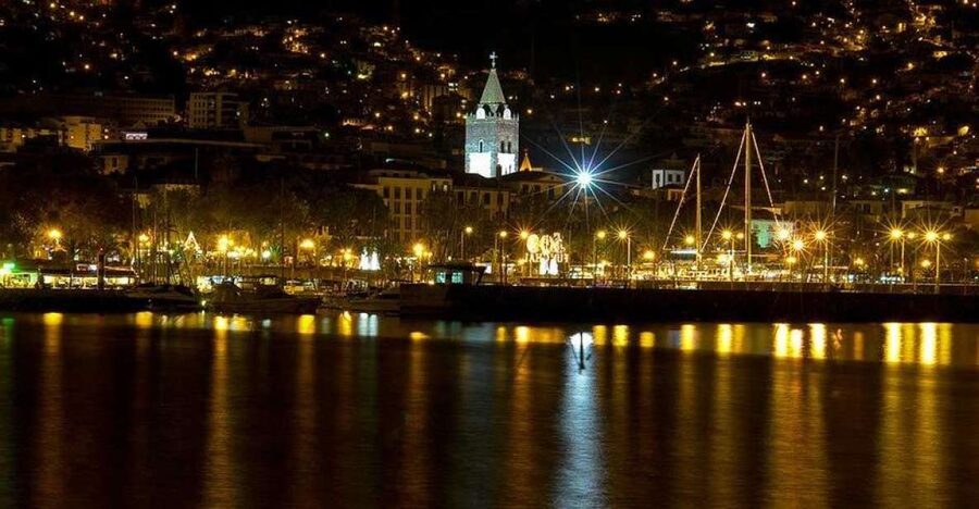 Madeira by Night with Traditional Dinner - Bailinho da Madeira, music and dance in traditional dress