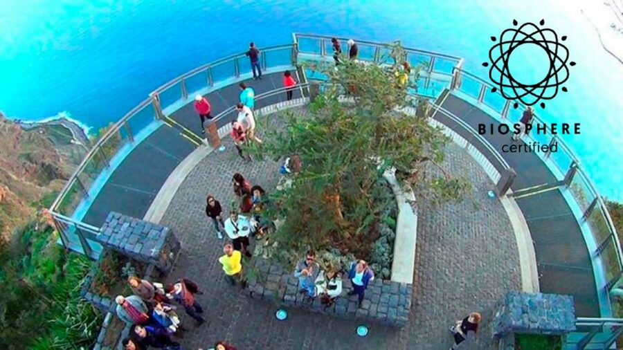 Madeira: Cabo Girao, Jeep Tour Adventure and Wine Tasting - A lively way to see Madeira beyond Funchal