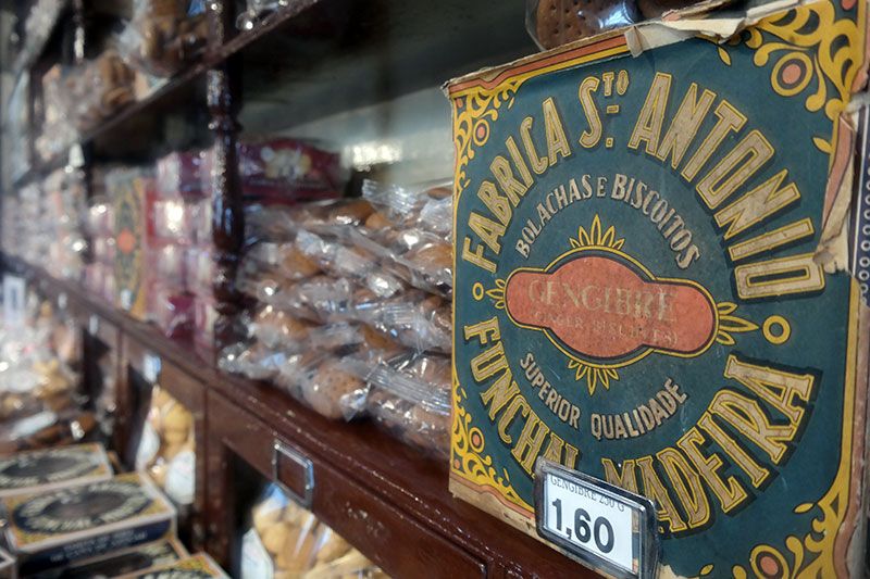 Madeira: Food and Wine Walking Tour in Funchal - The final seafood stop with a view