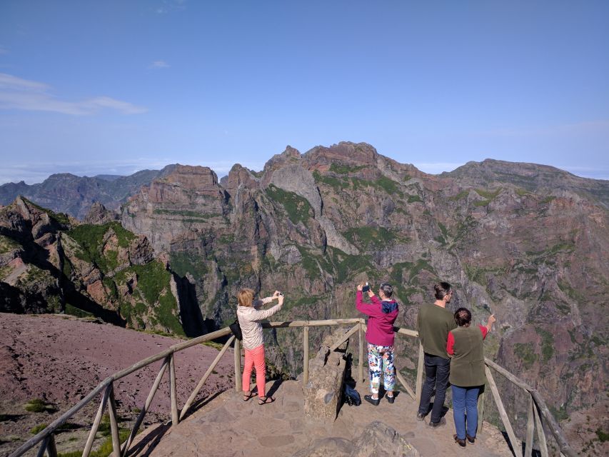 Madeira: Jeep tour Pico Areeiro, Santa Cruz and Cristo Rei - A scenic drive through Madeira’s interior