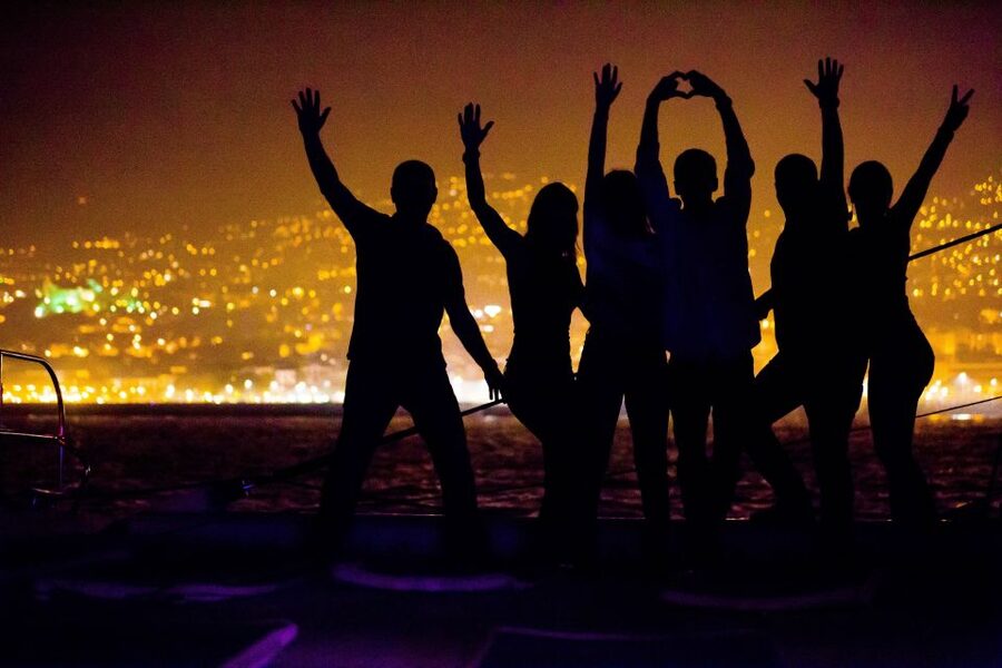 Madeira: New Year's Eve Fireworks by Catamaran - Drinks, city lights, and the wait for midnight