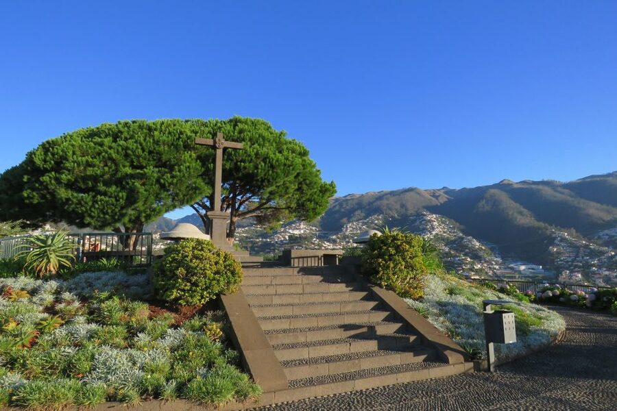 Madeira : Nun's Valleys and Pico Areeiro 4X4 Tour - Why this four-hour route works well