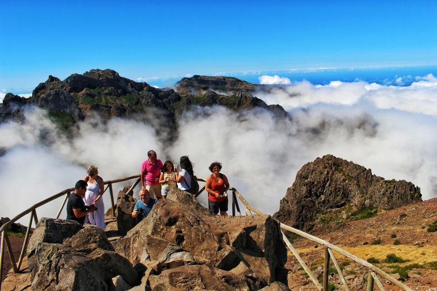 Madeira : Nun's Valleys and Pico Areeiro 4X4 Tour - Starting above Funchal at Pico dos Barcelos