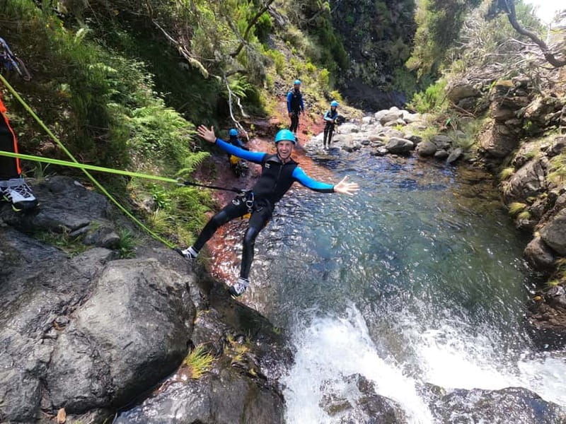 Madeira : Ribeira das Cales Canyoning (Level 1) - Why the small group matters