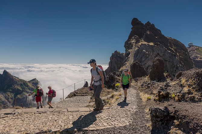 Madeira s highest Peaks - Views over Fajã da Nogueira and the interior