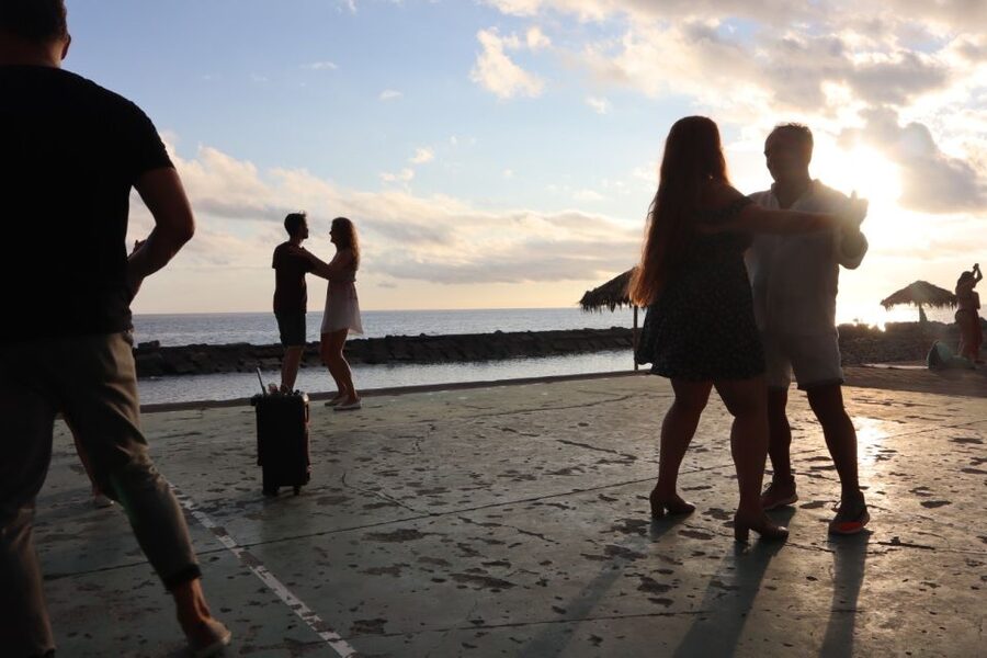 Madeira: Salsa and Bachata dance and discovery experience - Who will enjoy this most