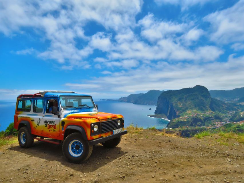 Madeira : Santana & Peaks full day tour by Open 4x4 - Porto da Cruz, Faial, and the north coast