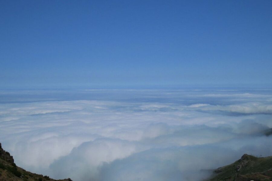 Madeira : Santana & Peaks full day tour by Open 4x4 - The open 4x4 experience: fun with a few trade-offs