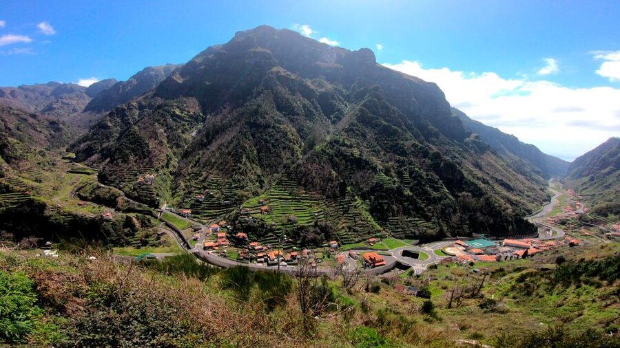 Madeira: Signature Wine Tasting, Skywalk & Nature Expedition - Quinta do Barbusano and six table wines