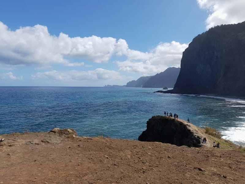 Madeira: West and East Madeira Top Highlights Tour - Cabo Girão finishes with a high viewpoint