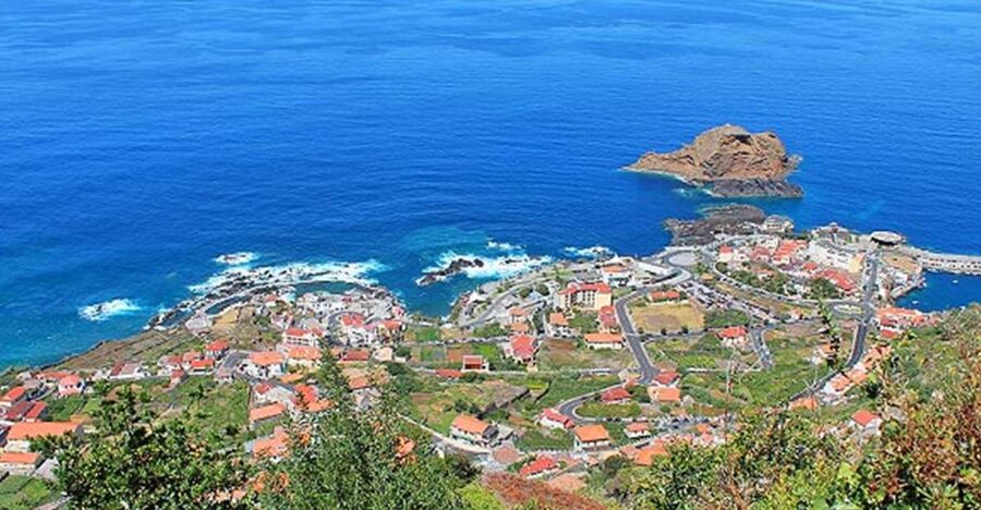 Madeira: West Tour with Porto Moniz and Volcanic Pools - Cabo Girão gives you a glass-floor view