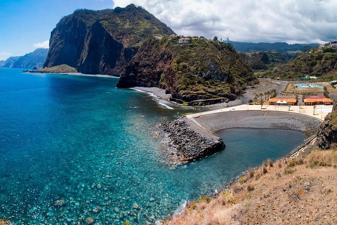 Magnificent East Tour - Faial Fortress and the long stop in Santana