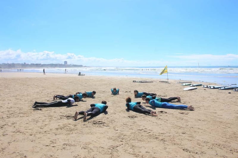 Matosinhos: Surfing Lesson with Equipment - What the group size means on the beach