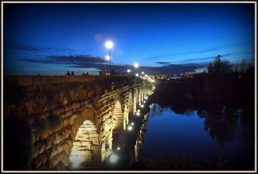 Merida: Legends and Mysteries Night Tour - From the Alcazaba door toward the Guadiana