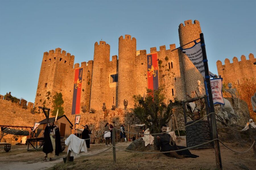 Óbidos: Medieval Tales & Secrets Spots Guided Walking Tour - Photo stops and the final ginjinha