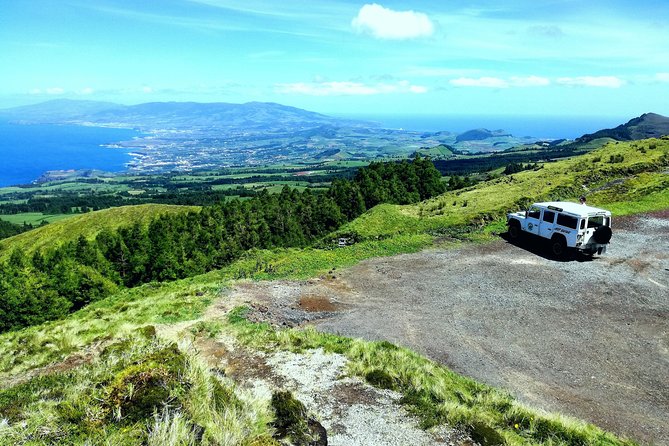 Off the Beaten Track Half Day Sete Cidades Jeep Tour - Igreja de São Nicolau, a useful stop inside the crater