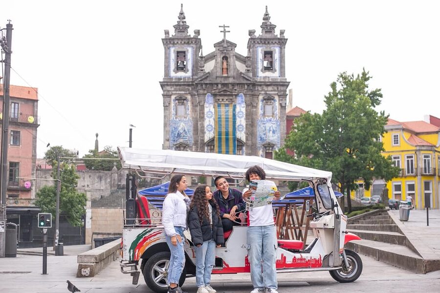 Oporto Tuk-Tuk Tour: Fast, Fun & Flexible – 1H to Full Day! - Key points before you book