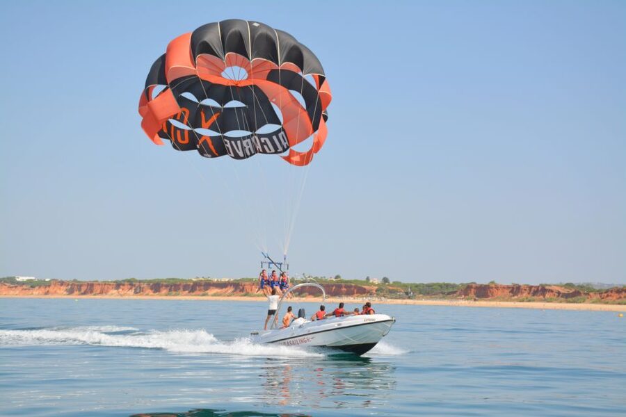 Parasailing Vilamoura - Taking off from Vilamoura Marina