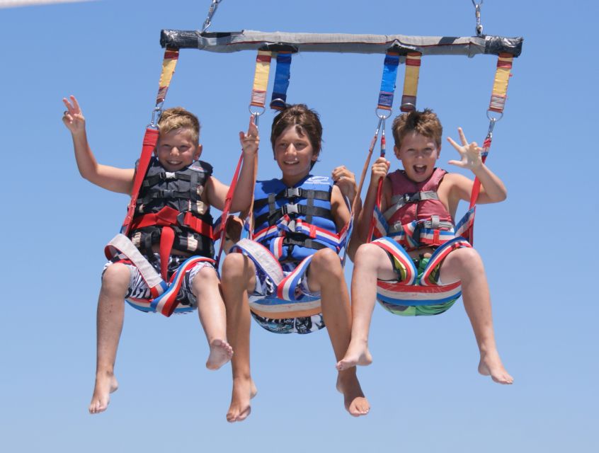 Parasailing Vilamoura - The optional toe dip in the Atlantic