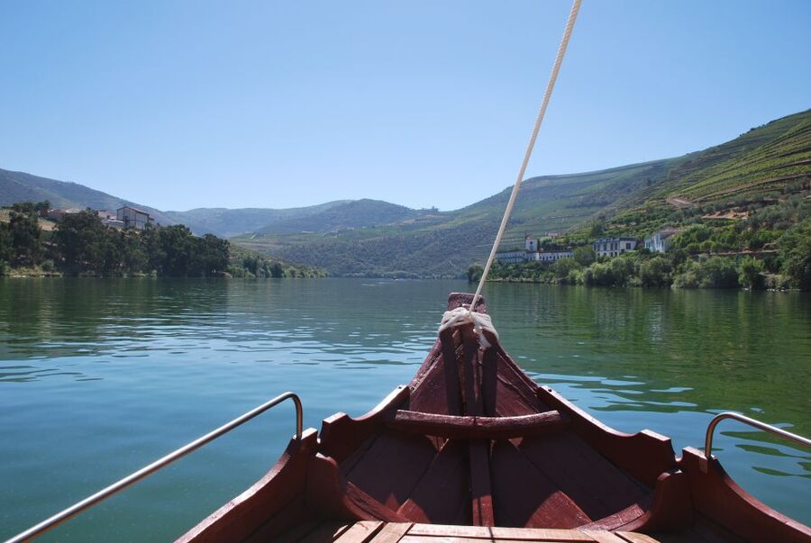 Pinhão: 2-Hour Rabelo Boat Tour with Audio Guide - Why the Pinhão to Tua route is worth your time
