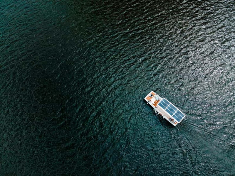 Pinhão: Douro River Solar Boat Tour with Wine Tasting - What the one-hour route includes