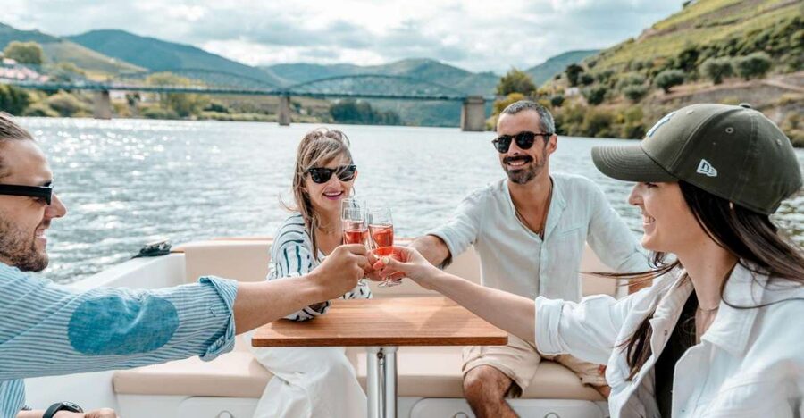 Pinhão: Douro River Solar Boat Tour with Wine Tasting - Two Adega de Favaios wines on the river