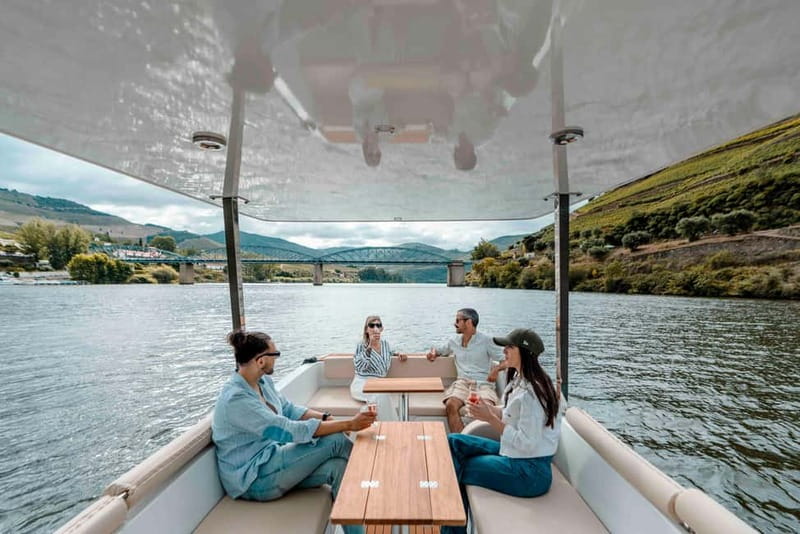 Pinhão: Douro River Solar Boat Tour with Wine Tasting - Why the solar boat matters