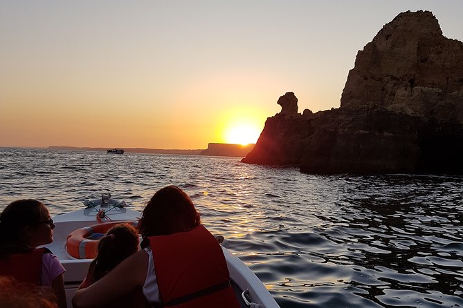 Ponta da Piedade Sunset Tour in Lagos, Algarve - Why sunset works so well at Ponta da Piedade