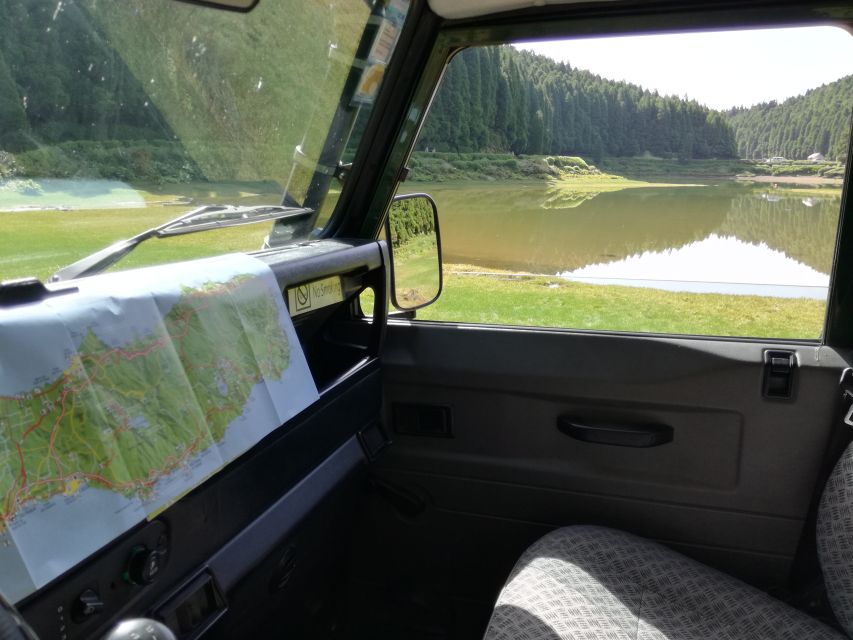 Ponta Delgada: Full-Day Sete Cidades 4X4 Tour with Lunch - São Nicolau Church and life inside the crater
