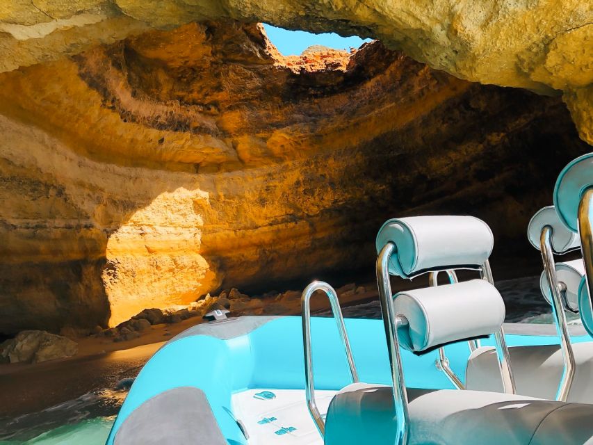 Portimão: Benagil Cave and Praia de Marinha Boat Tour - Who should book this boat trip?