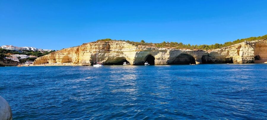 Portimão: Benagil Caves and Coast Boat Tour with Swim Stop - Why the Alegria works well for a coast tour