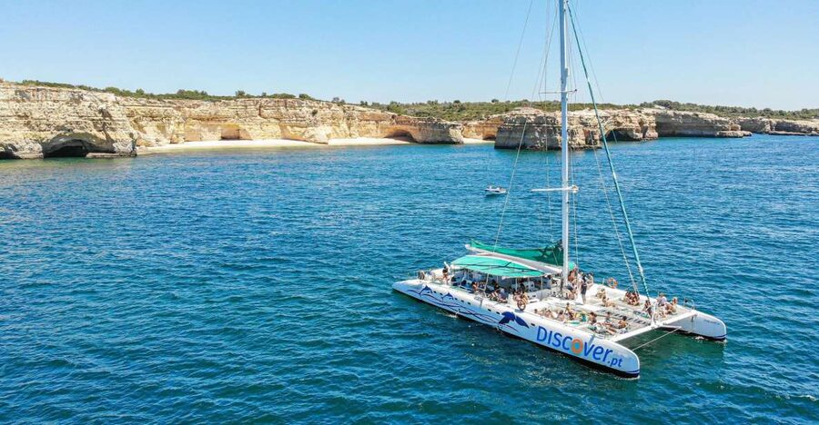 Portimao: Benagil Caves & Coastline Cruise - Portimão Marina to the Benagil Coast