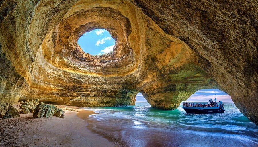 Portimão: Benagil Caves & Dolphins Watching with Biologist - FAQ