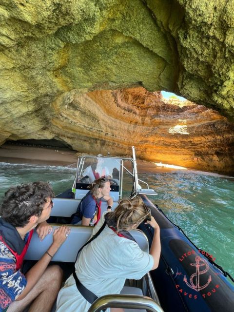 Portimao: Boat trip to the Benagil Cave - Entering Benagil Sea Cave