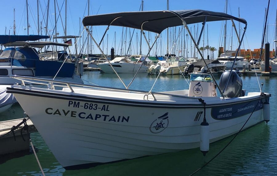 Portimão: Caves, Benagil and Algarve Coastline Boat Tour - Key points at a glance
