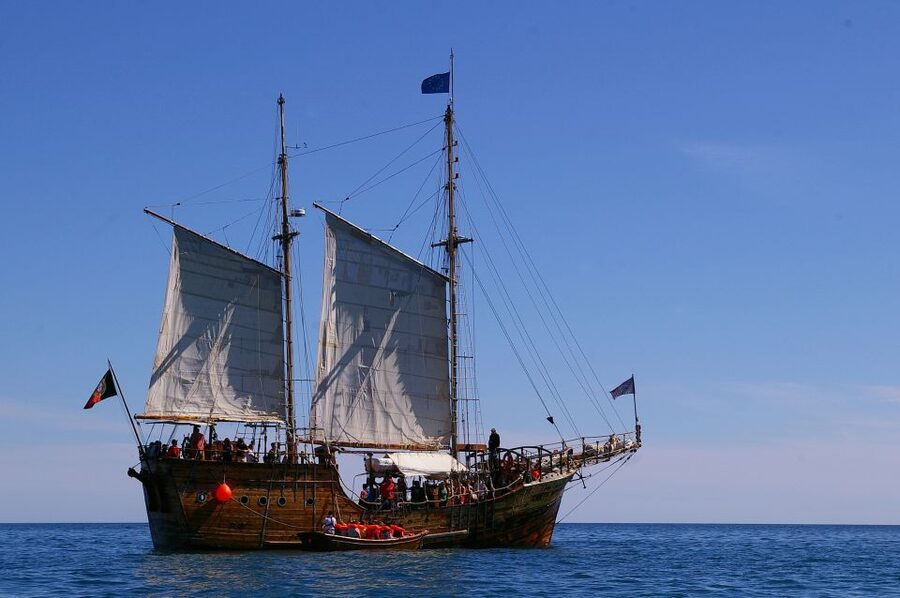 Portimão: Pirate Ship Cave Cruise - Inside Benagil Cave and the nearby sea caves