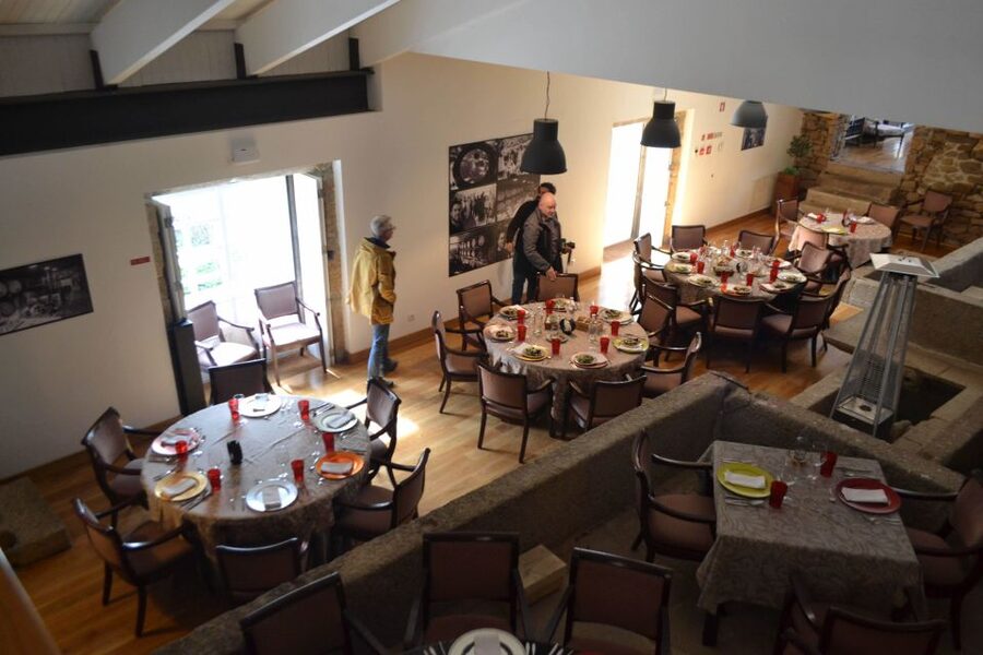 Porto: 3 Douro Valley Vineyards Tour with Lunch - Portuguese lunch with a vineyard backdrop