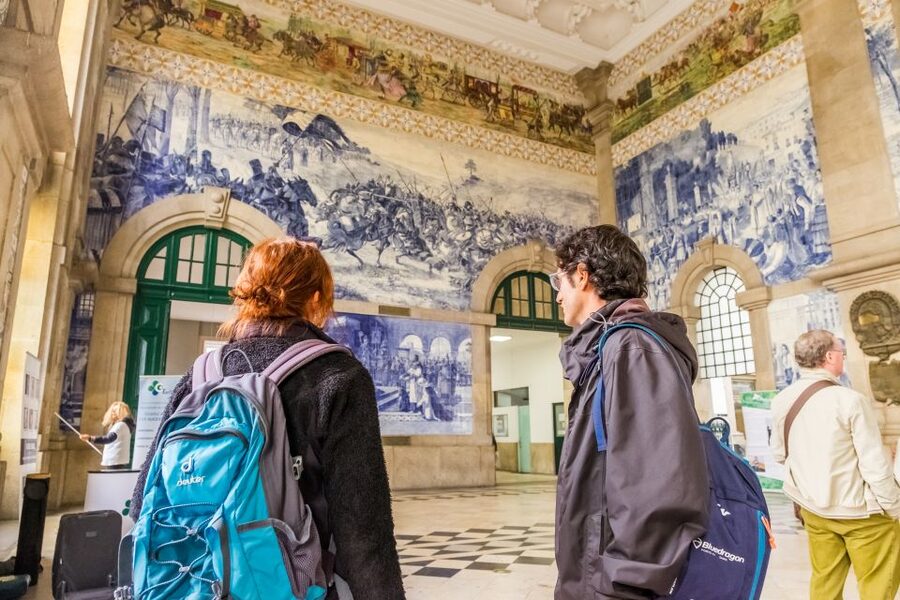 Porto: 3-Hour Guided City Highlights Walking Tour - Aliados Avenue and Porto’s Grand Center