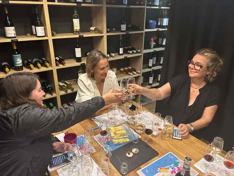 Porto: 5 Port Wine Tasting with Delicious Pairings - Timing, Accessibility, and Practical Notes