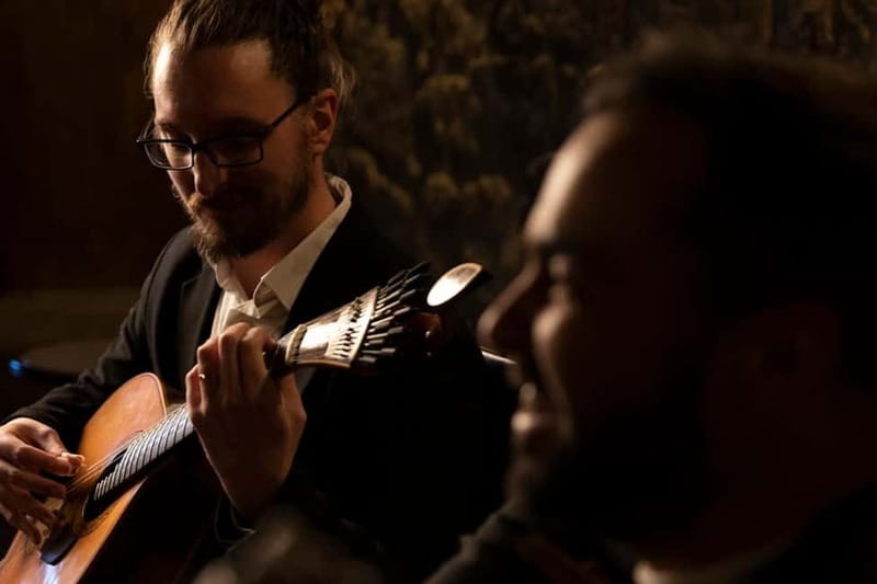 Porto: An Intimate Fado Show in a Historical Tavern - What you will hear and see during the hour